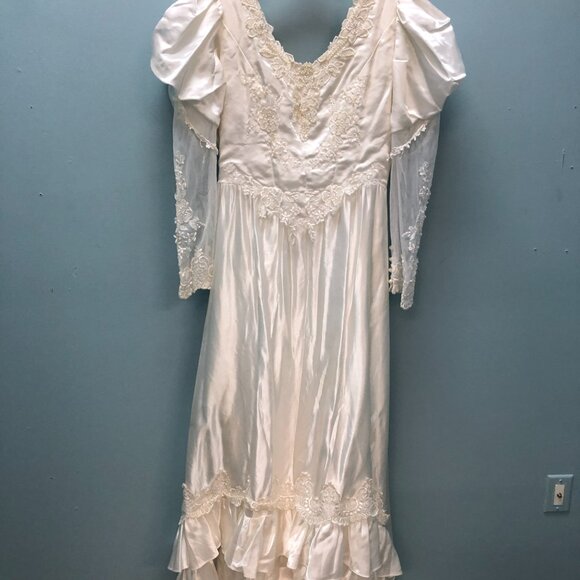 ZOMBIE Dead Corpse Bride, Halloween Wedding Dress, DAMAGED, Vintage Haunting - Picture 2 of 15